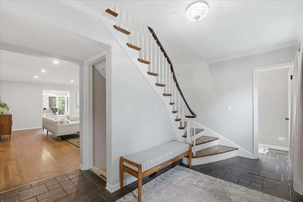9343 Hamlin Ave, , 60203, USA 60203-Evanston-IL