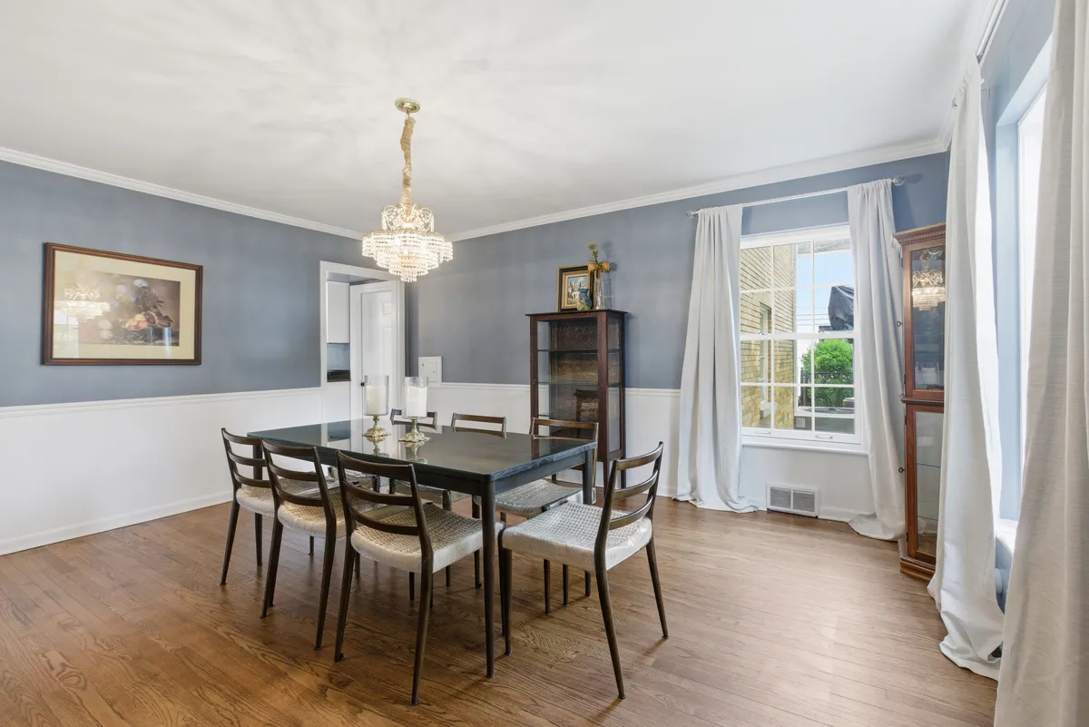 9343 Hamlin Ave, ,  60203, USA 60203-Evanston-IL