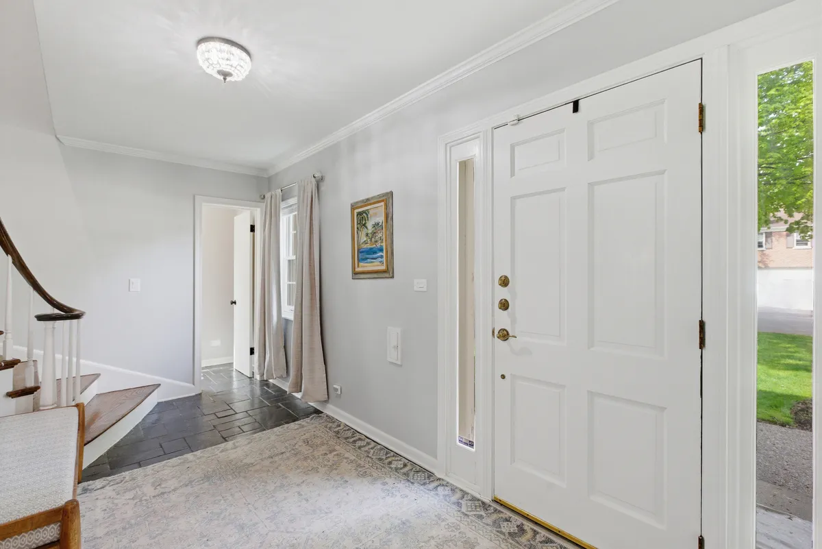 9343 Hamlin Ave, , 60203, USA 60203-Evanston-IL