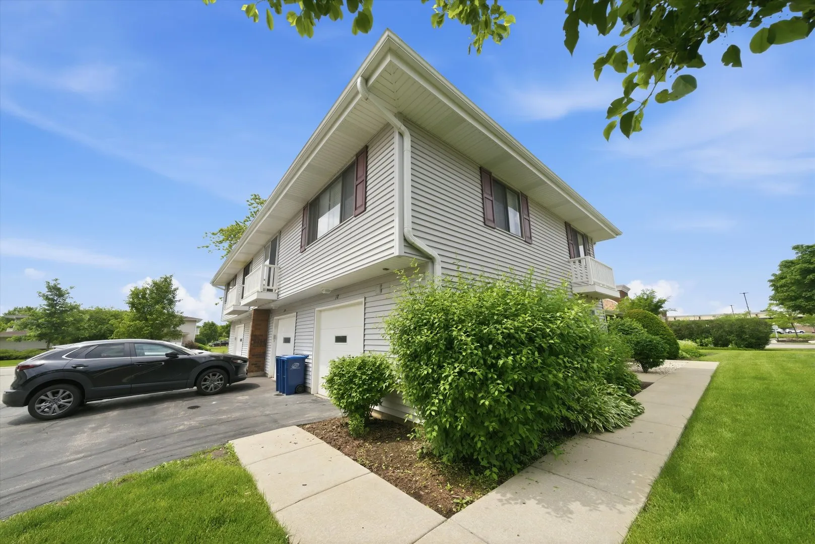 18 Dennis Ct, , 60193, USA 60193-Schaumburg-IL
