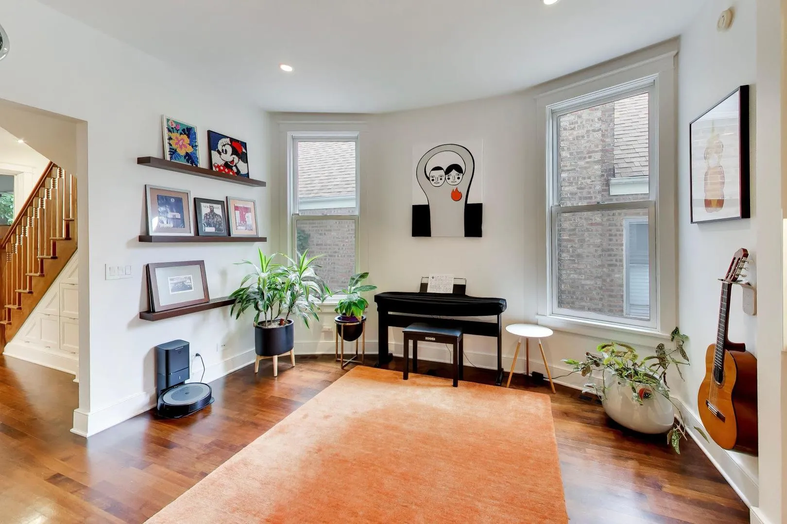 2010 W Bradley Pl, , 60618, USA 60618-Chicago-IL