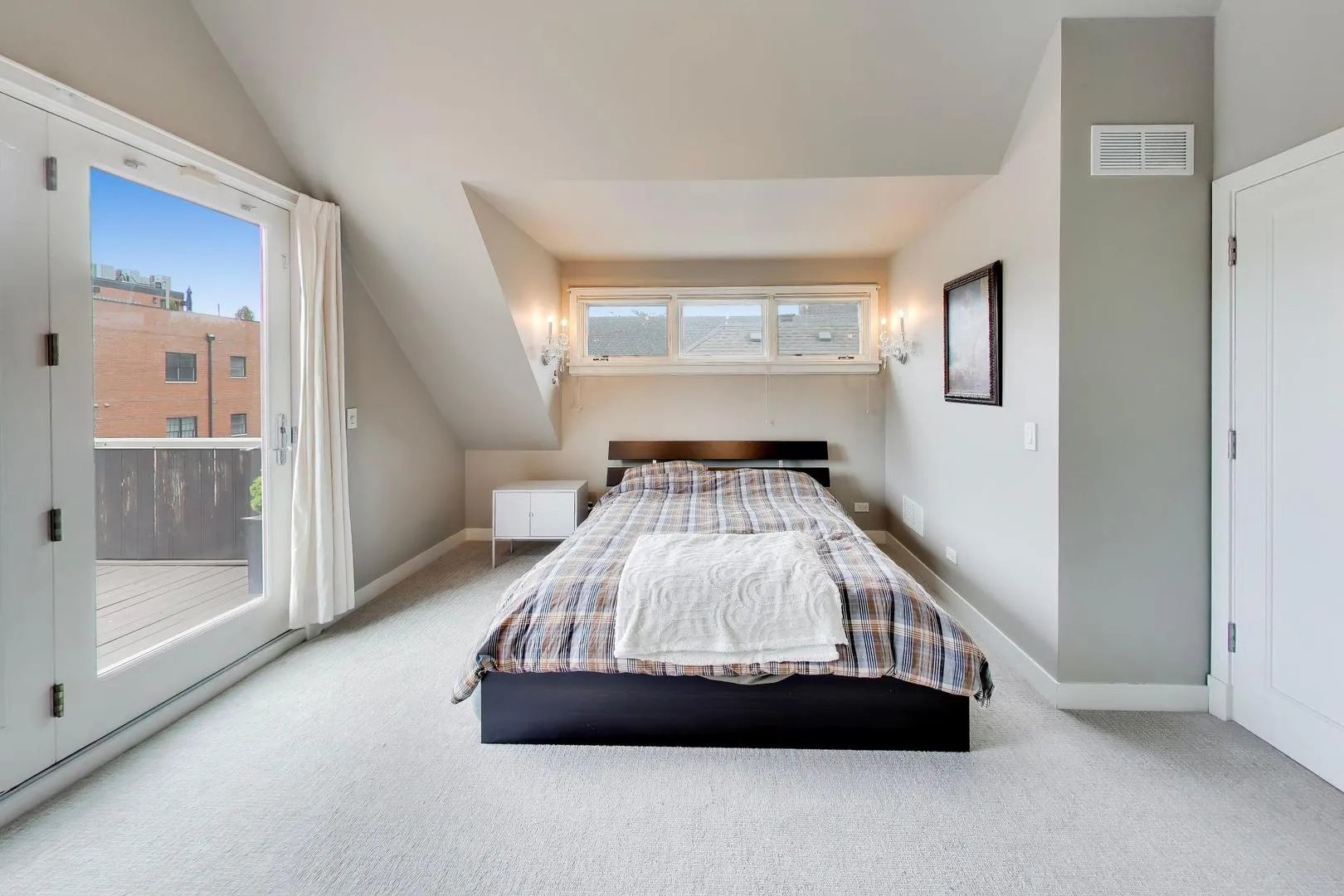 2010 W Bradley Pl, , 60618, USA 60618-Chicago-IL