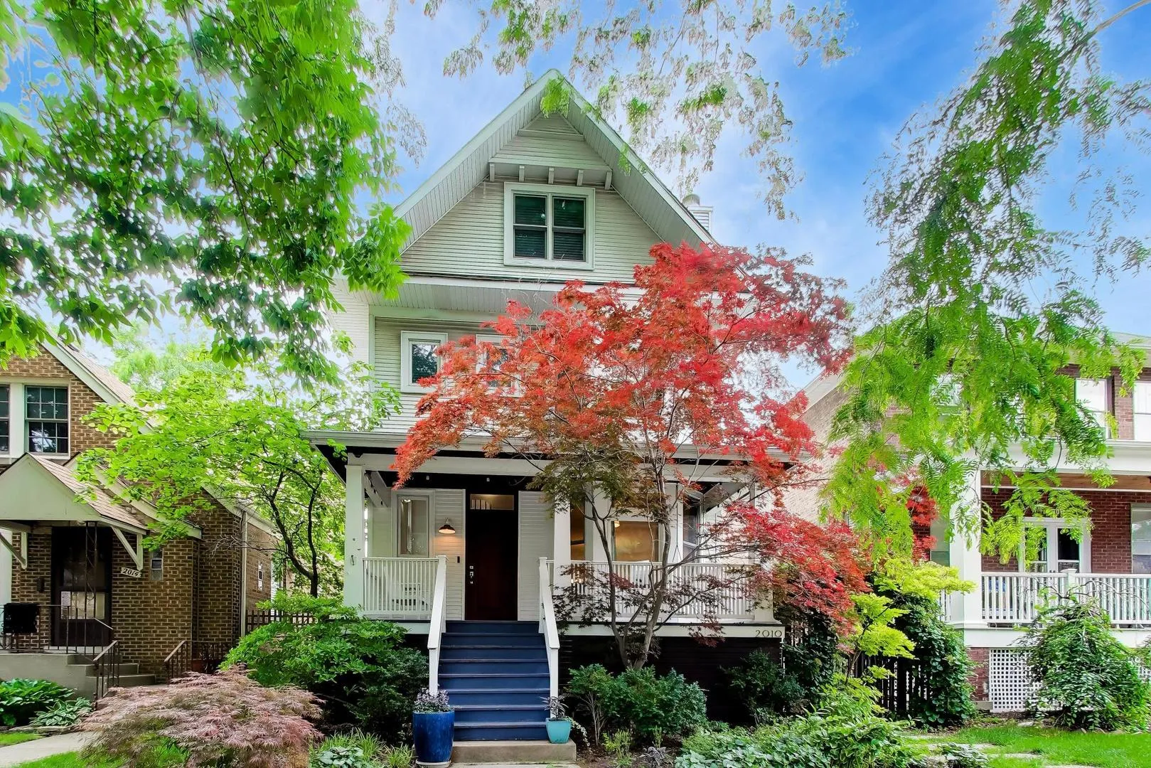 2010 W Bradley Pl, , 60618, USA 60618-Chicago-IL