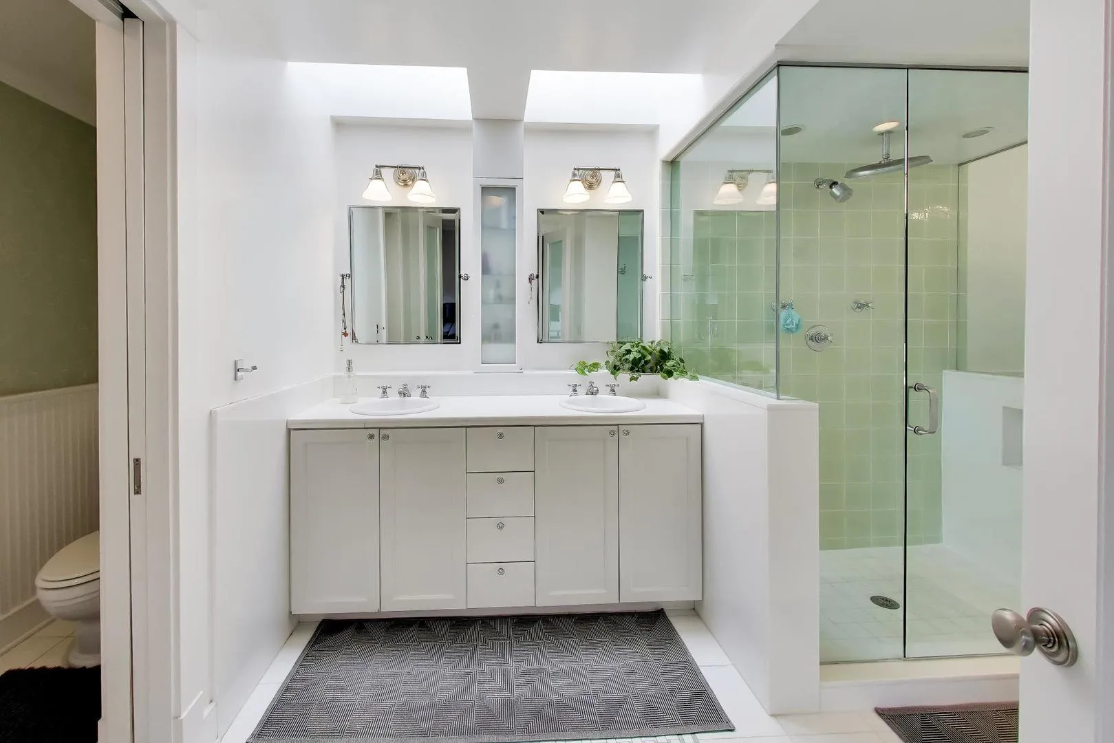 2010 W Bradley Pl, , 60618, USA 60618-Chicago-IL