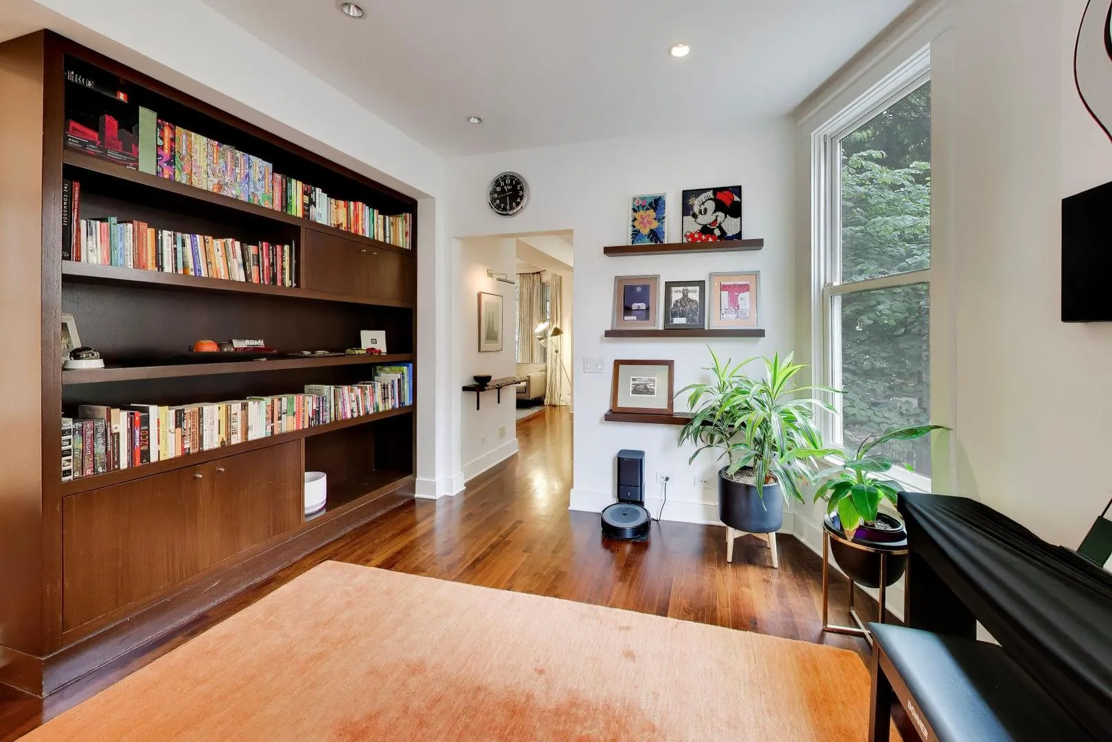 2010 W Bradley Pl, , 60618, USA 60618-Chicago-IL