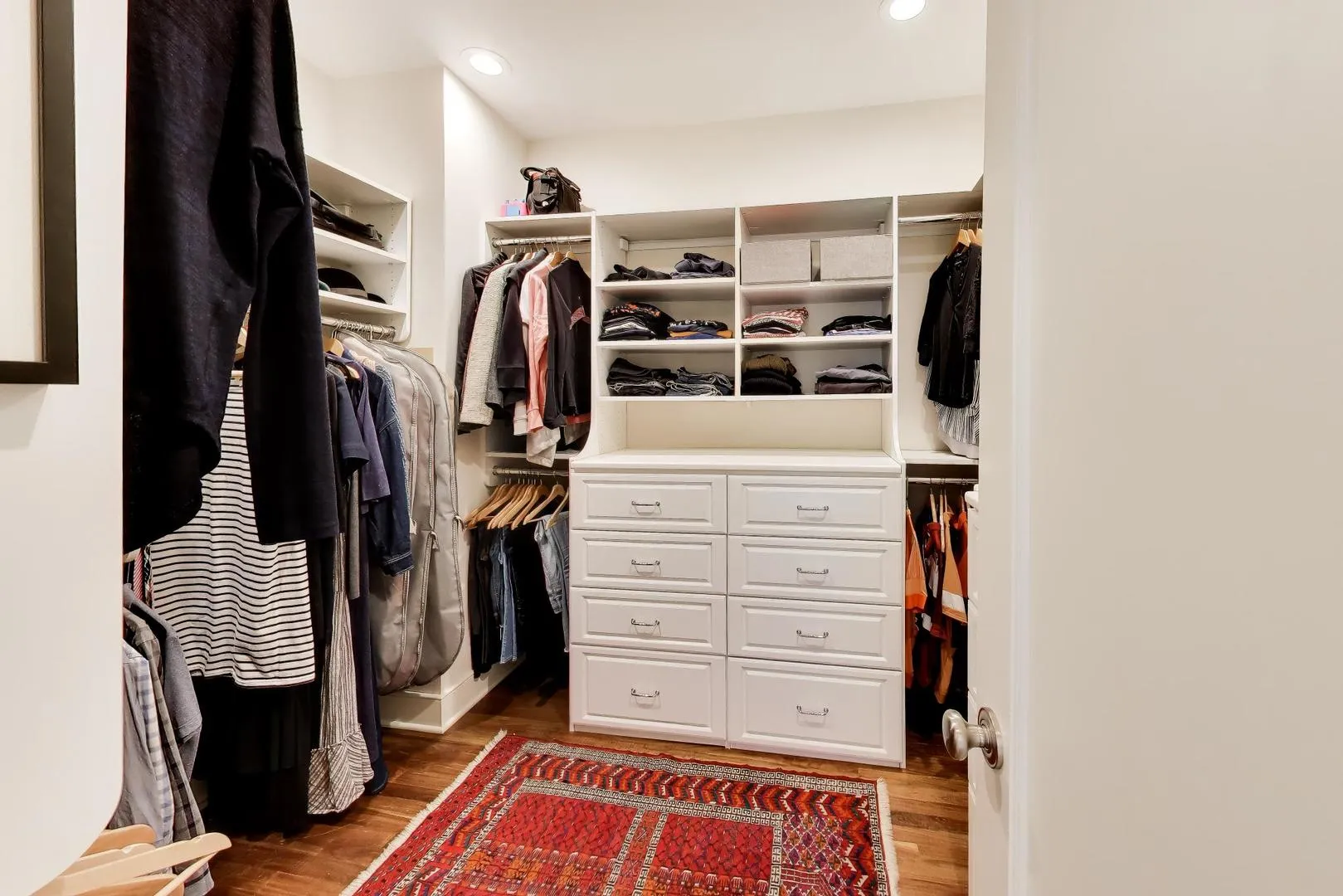 2010 W Bradley Pl, , 60618, USA 60618-Chicago-IL