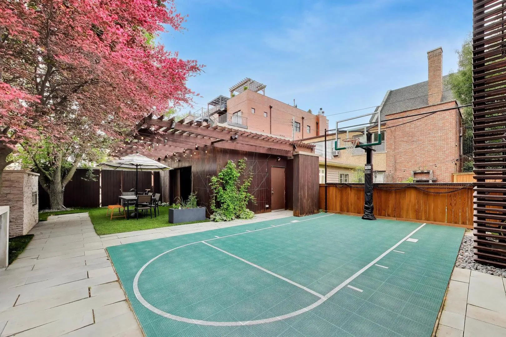 2010 W Bradley Pl, , 60618, USA 60618-Chicago-IL