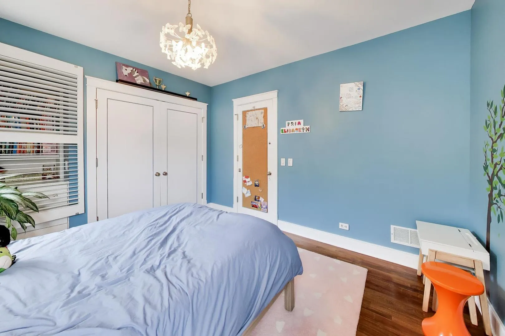 2010 W Bradley Pl, , 60618, USA 60618-Chicago-IL