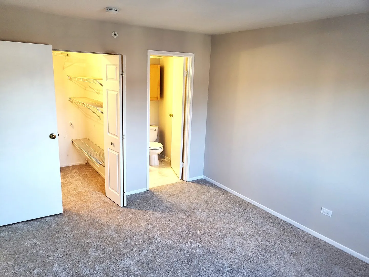 2640 Pirates Cove, ,  60173, USA 60173-Schaumburg-IL