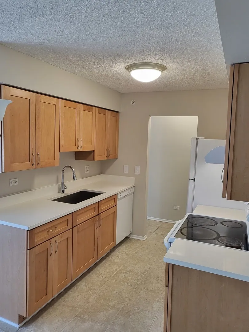 2640 Pirates Cove, ,  60173, USA 60173-Schaumburg-IL
