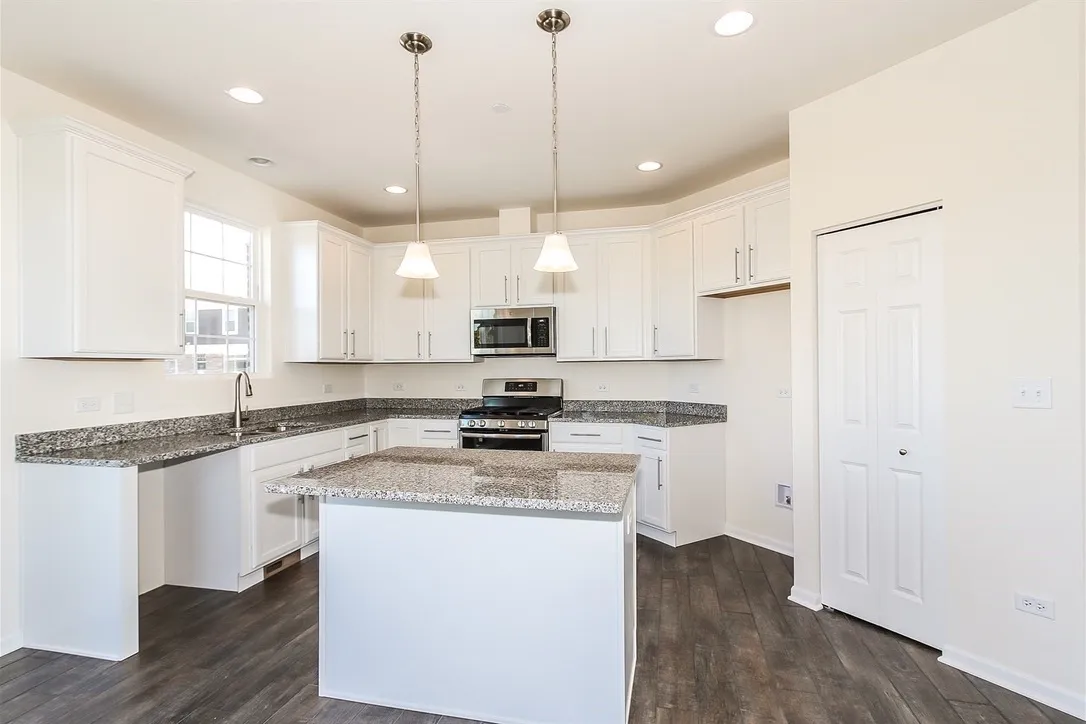 1923 Continental Ave, ,  60563, USA 60563-Naperville-IL