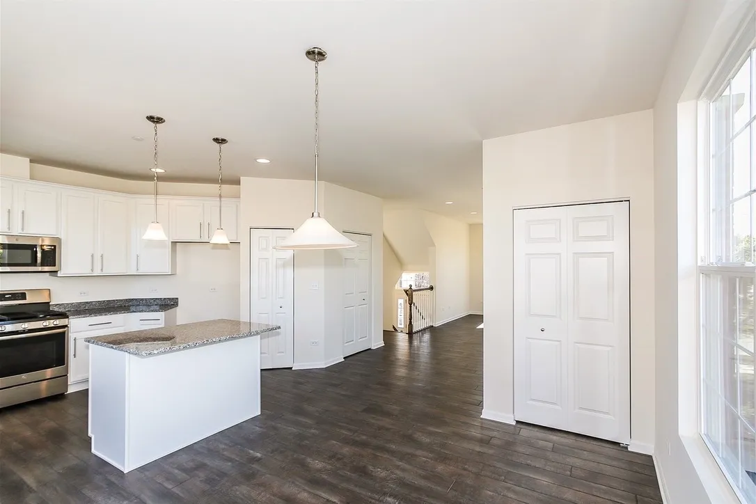 1923 Continental Ave, ,  60563, USA 60563-Naperville-IL