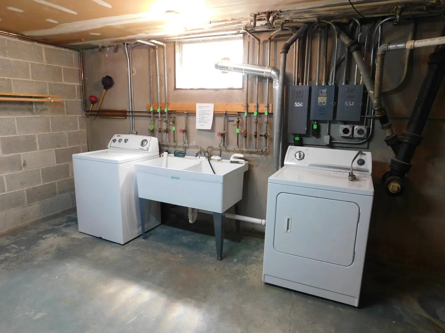 1911 Dewes St, ,  60025, USA 60025-Glenview-IL
