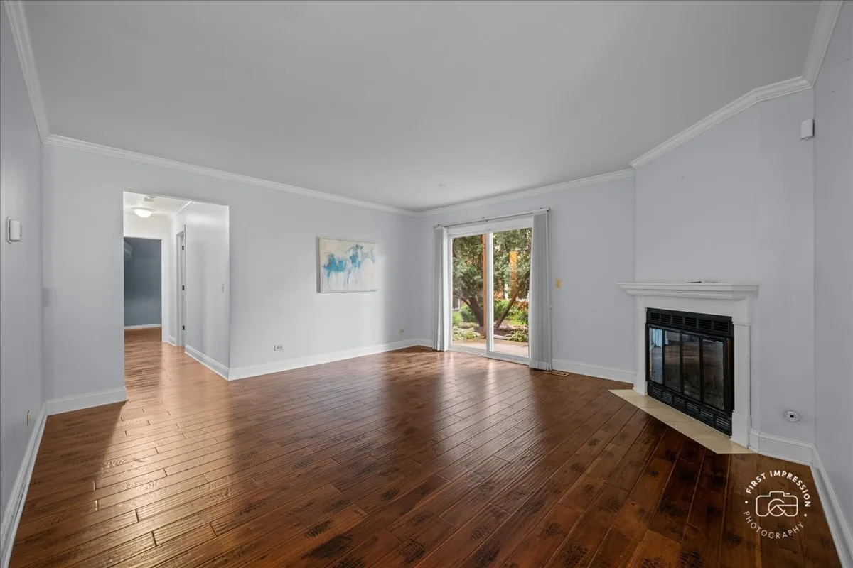 629 Dana Ct, ,  60563, USA 60563-Naperville-IL