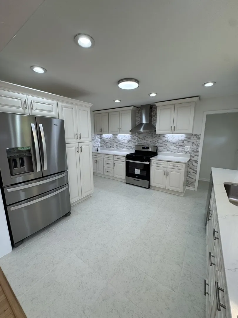 7450 Webster St, ,  60516, USA 60516-Downers Grove-IL