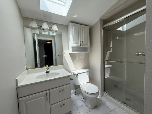 1000 E Touhy Ave, , 60018, USA 60018-Des Plaines-IL