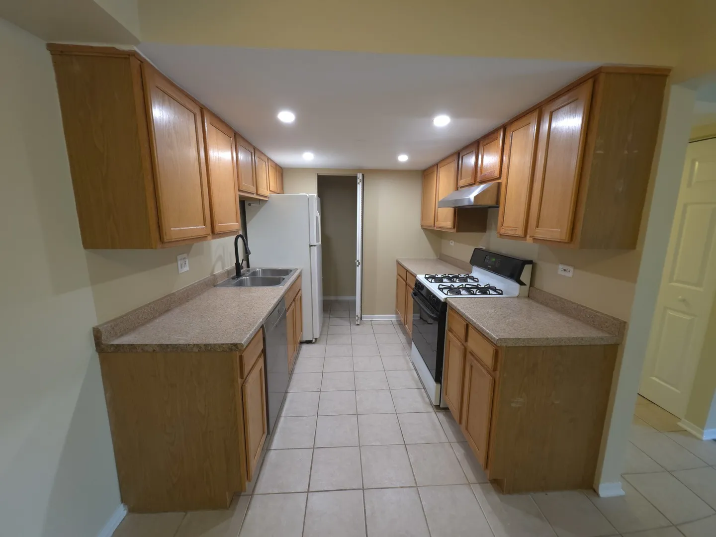 1665 Coach Dr, ,  60565, USA 60565-Naperville-IL