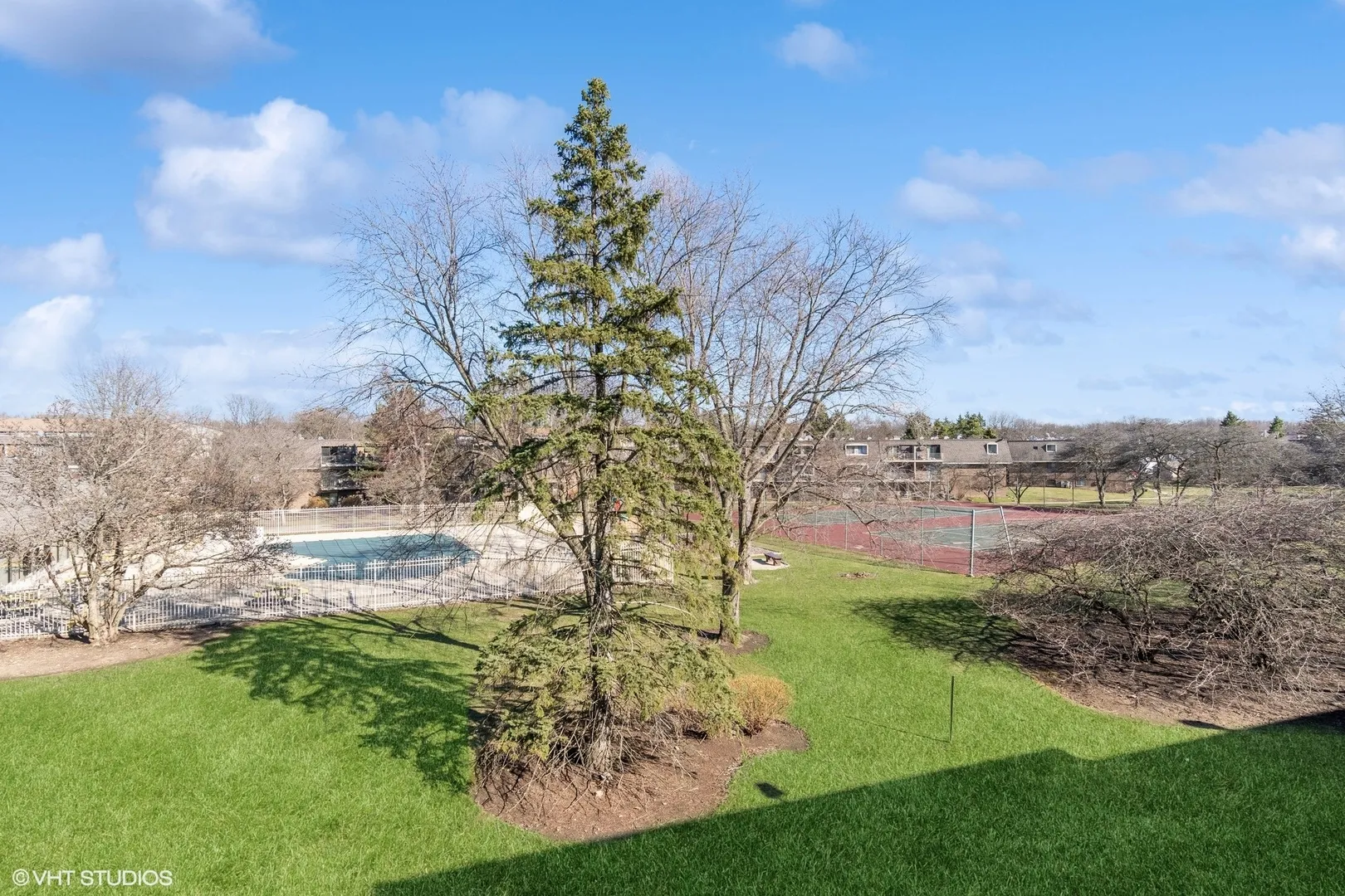 114 E Bailey Rd, , 60565, USA 60565-Naperville-IL