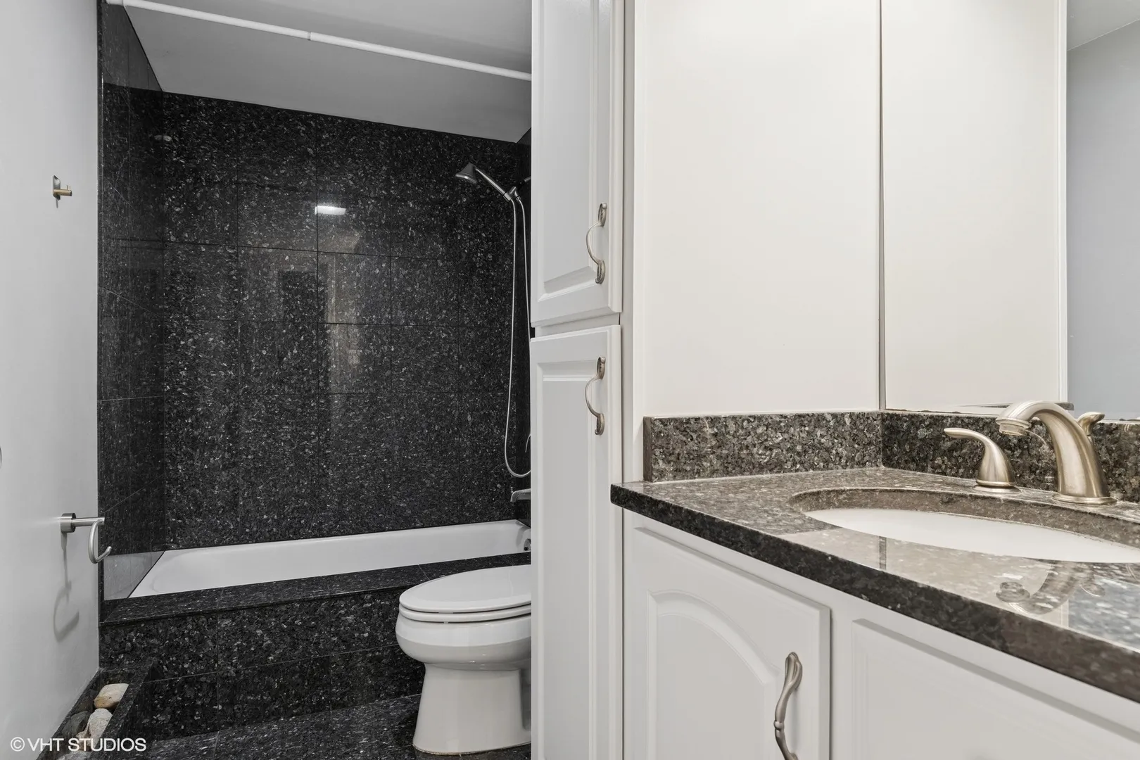 114 E Bailey Rd, , 60565, USA 60565-Naperville-IL