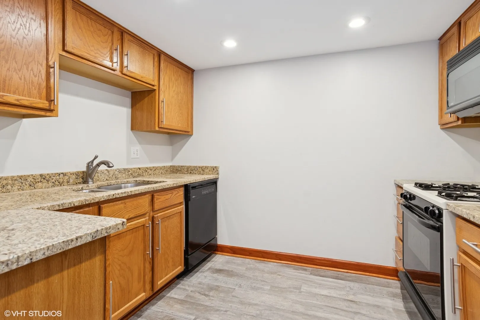 114 E Bailey Rd, , 60565, USA 60565-Naperville-IL