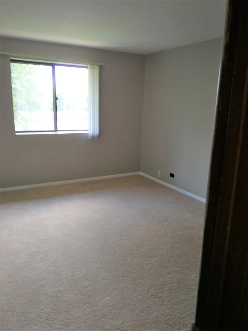 1746 S Washington St, ,  60565, USA 60565-Naperville-IL