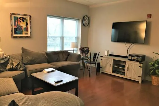 3420 N Old  Rd, ,  60004, USA 60004-Arlington Heights-IL