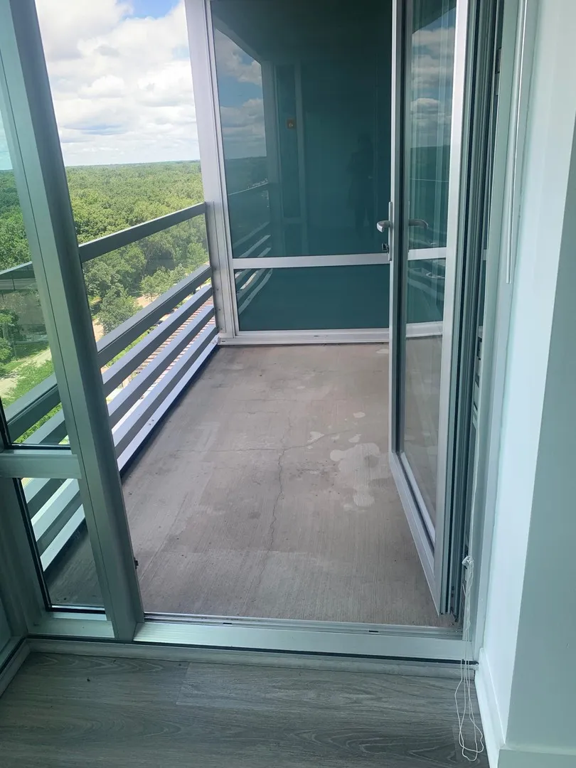 9655 Woods Dr, , 60077, USA 60077-Skokie-IL