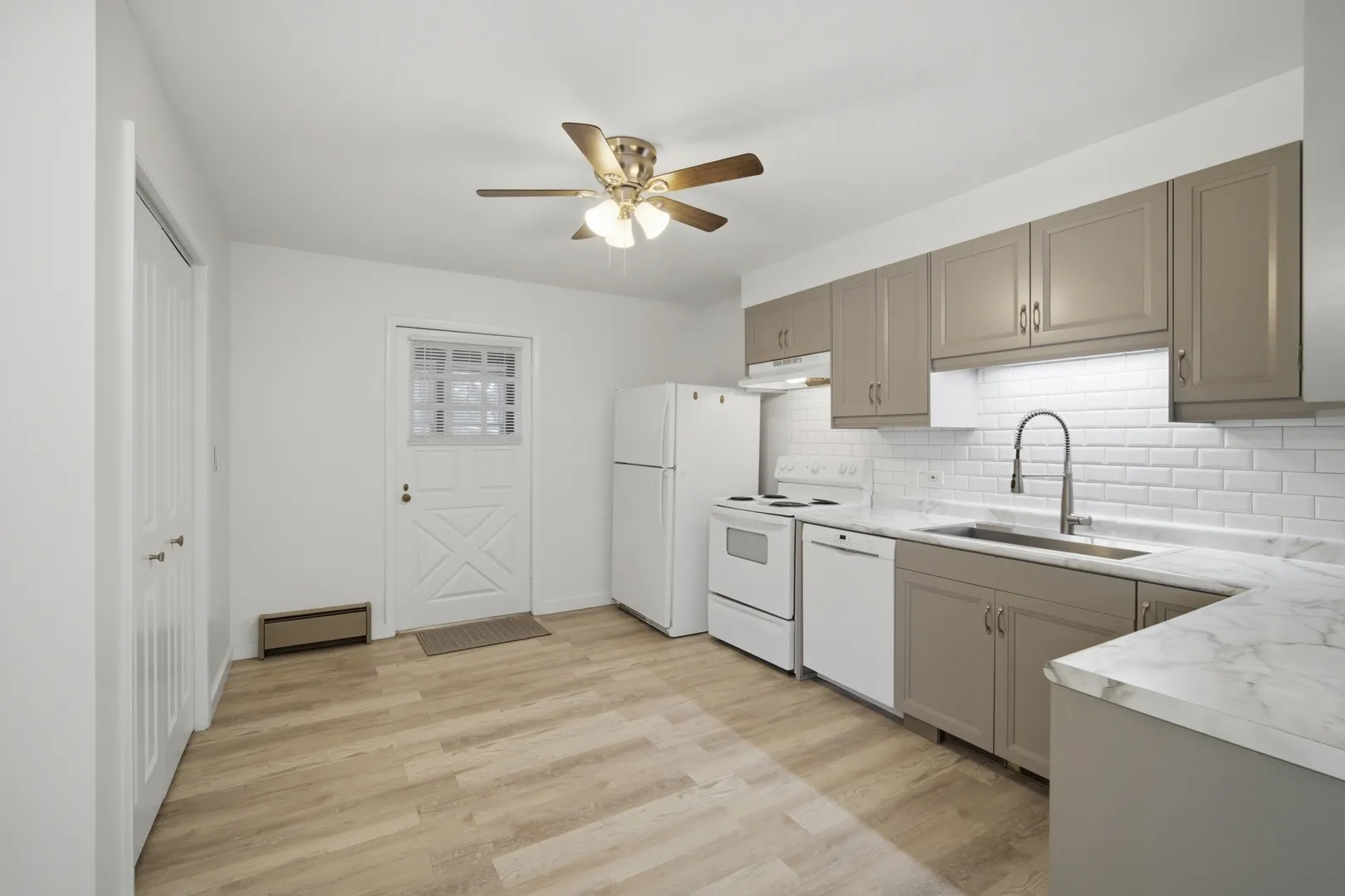 7314 N Crawford Ave, ,  60712, USA 60712-Lincolnwood-IL