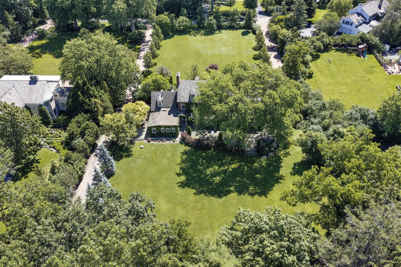 82 Woodley Rd, , 60093, USA 60093-Winnetka-IL