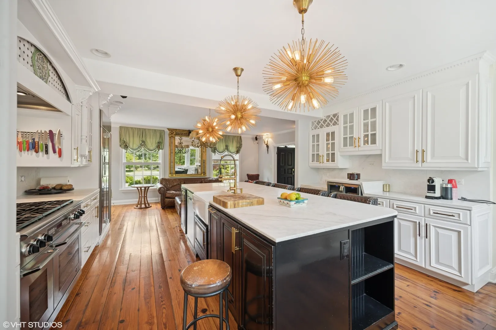 82 Woodley Rd, , 60093, USA 60093-Winnetka-IL