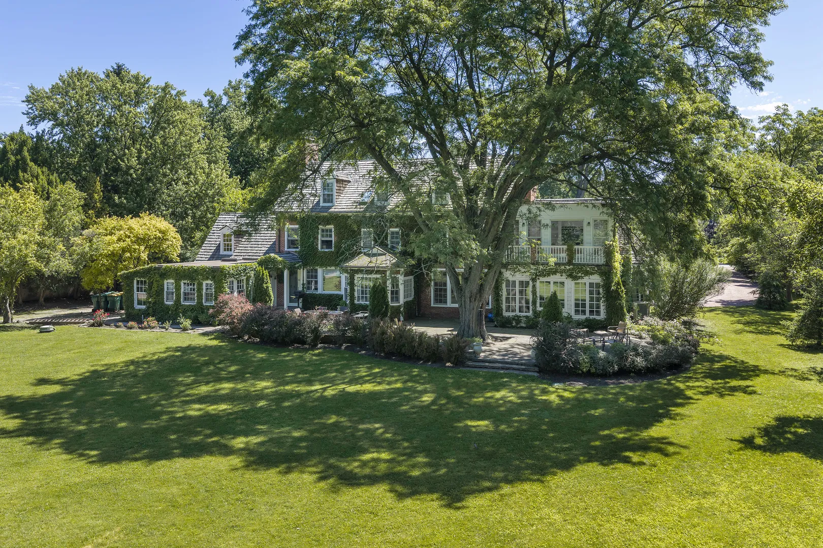 82 Woodley Rd, , 60093, USA 60093-Winnetka-IL