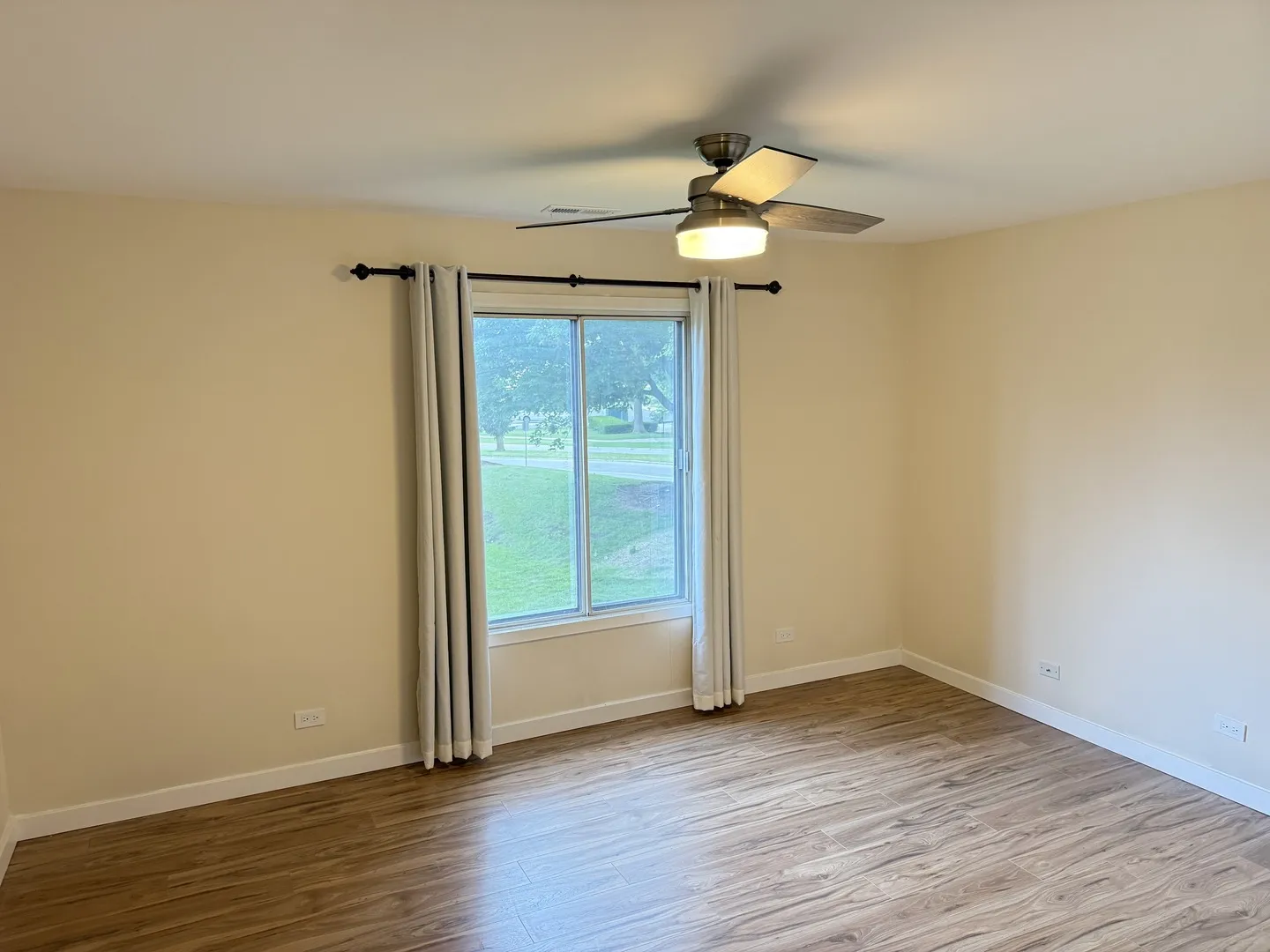 1756 Plymouth Ct, ,  60189, USA 60189-Wheaton-IL