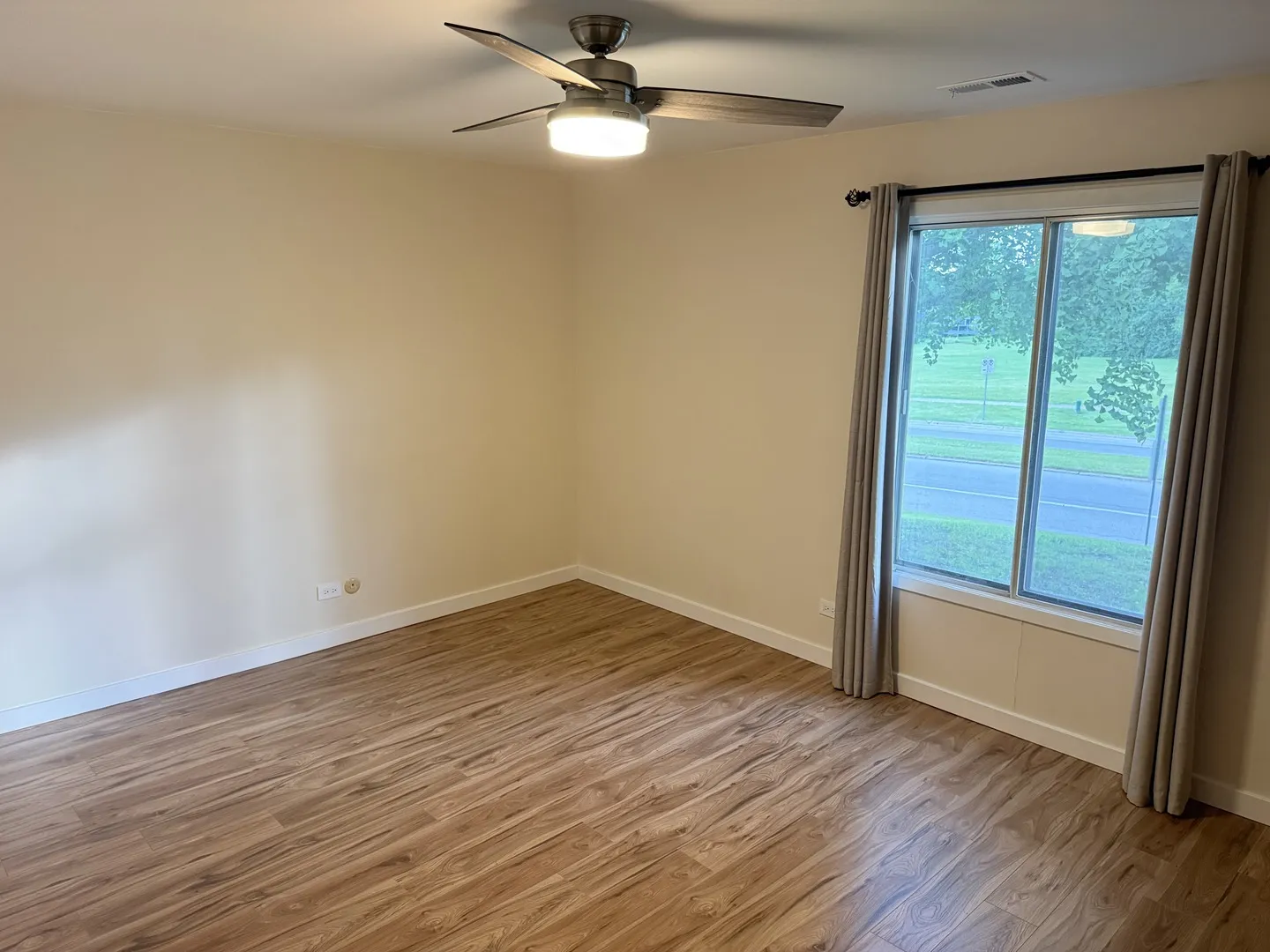 1756 Plymouth Ct, ,  60189, USA 60189-Wheaton-IL