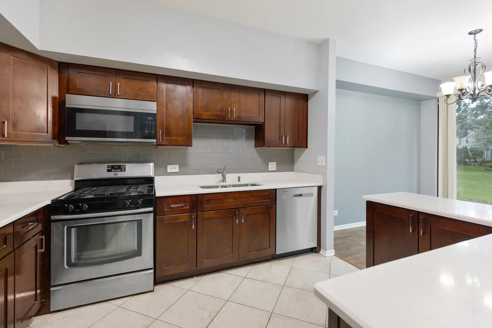 1175 Regency Dr, ,  60193, USA 60193-Schaumburg-IL