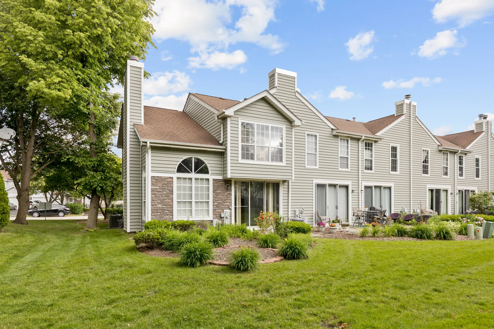 1175 Regency Dr, ,  60193, USA 60193-Schaumburg-IL