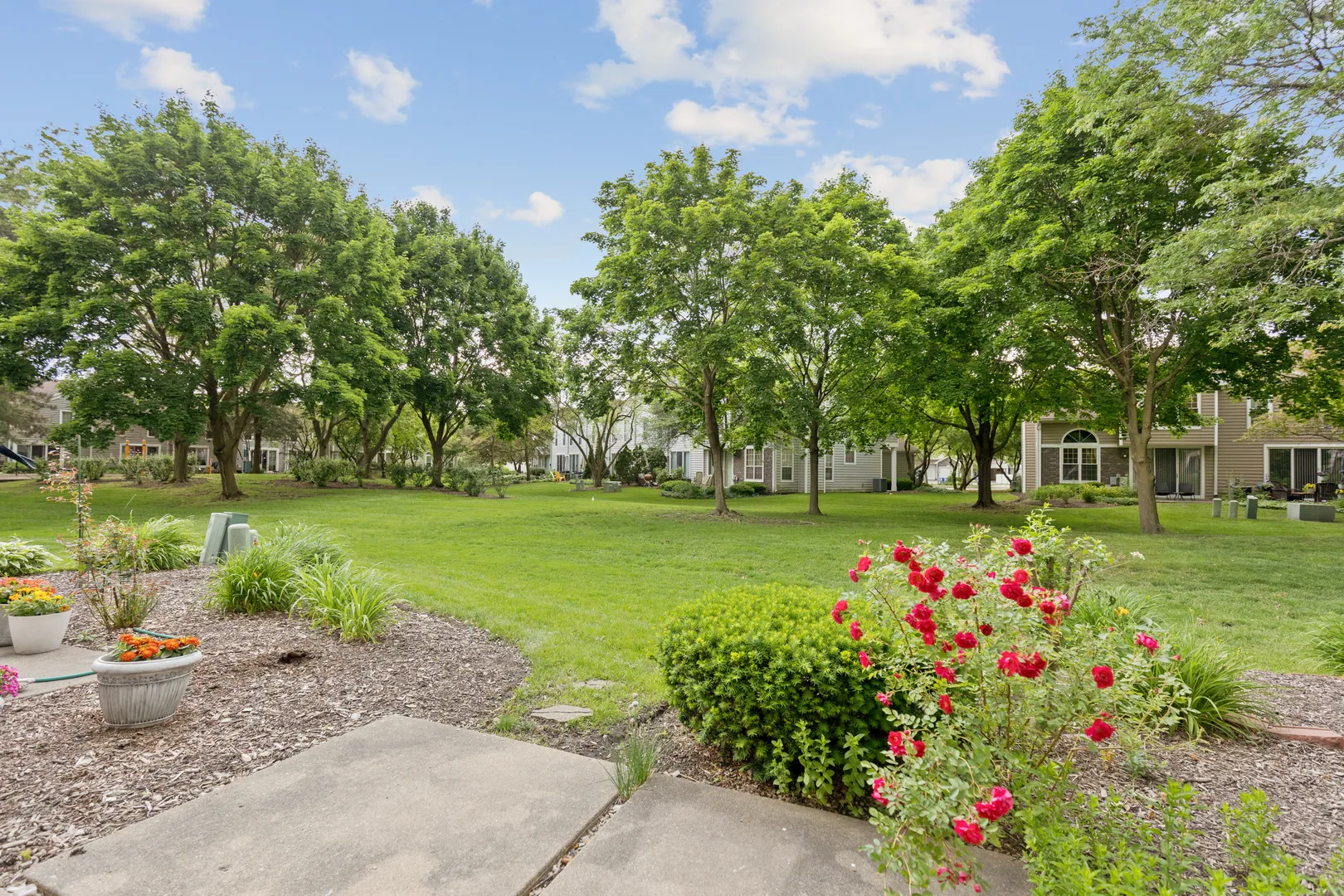 1175 Regency Dr, ,  60193, USA 60193-Schaumburg-IL