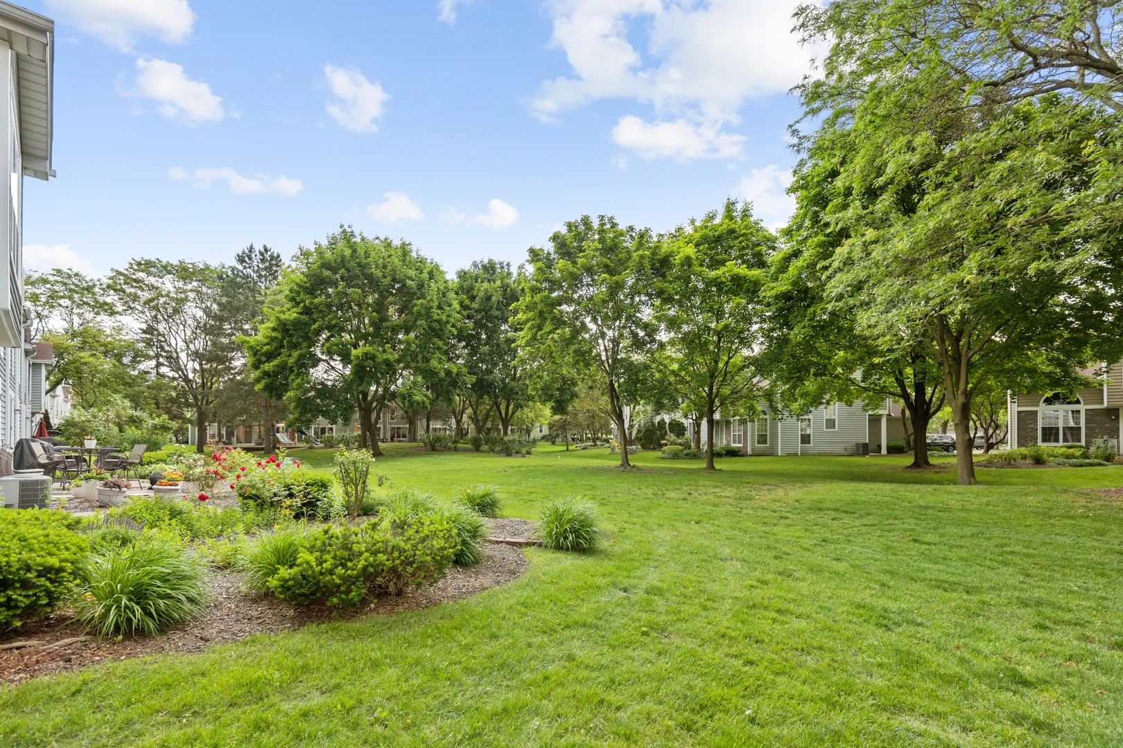 1175 Regency Dr, ,  60193, USA 60193-Schaumburg-IL