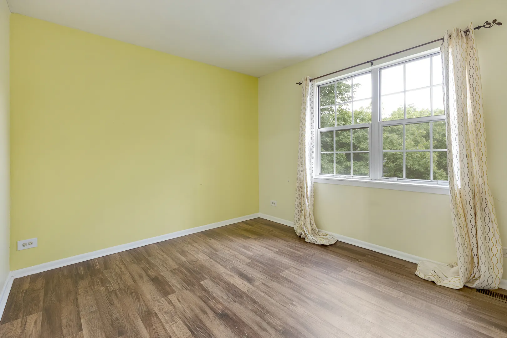 1175 Regency Dr, ,  60193, USA 60193-Schaumburg-IL