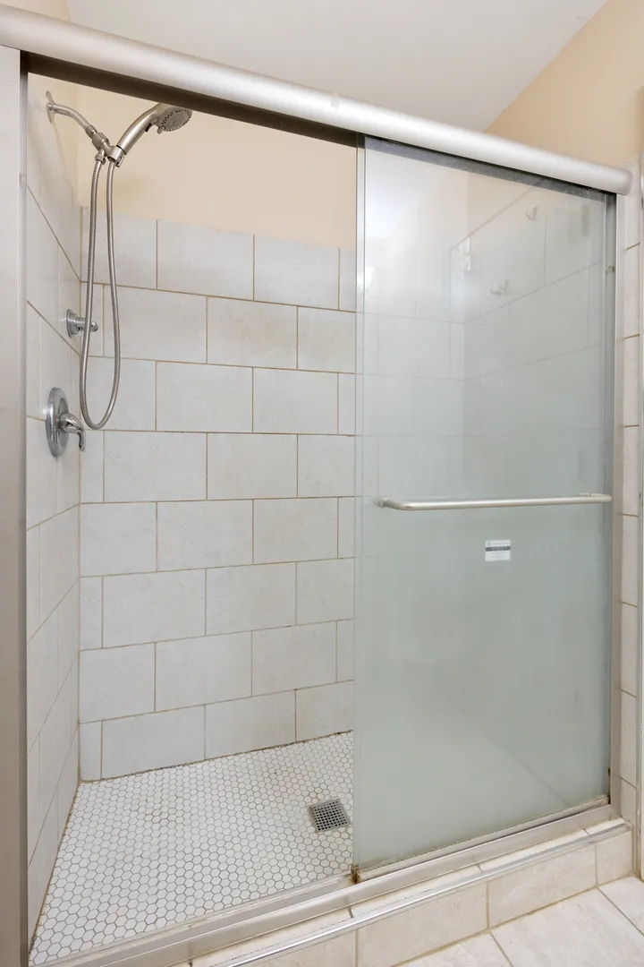 1175 Regency Dr, ,  60193, USA 60193-Schaumburg-IL