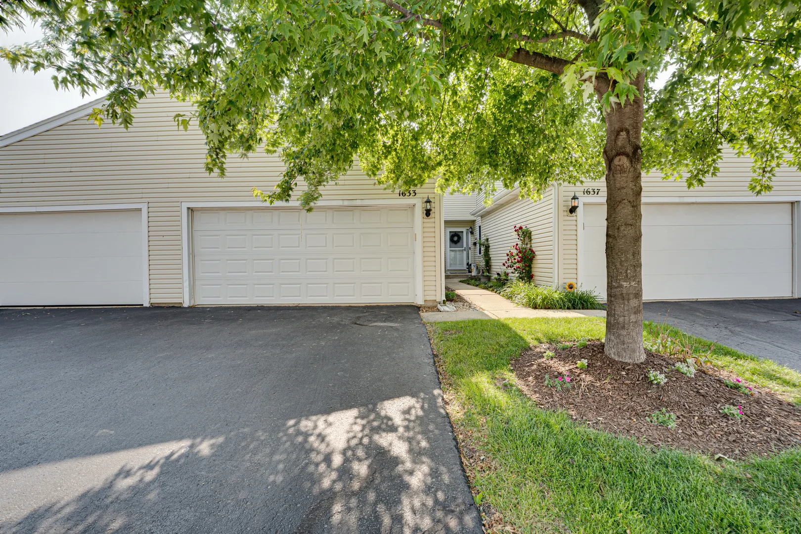 1633 Hilton Head Dr, , 60563, USA 60563-Naperville-IL