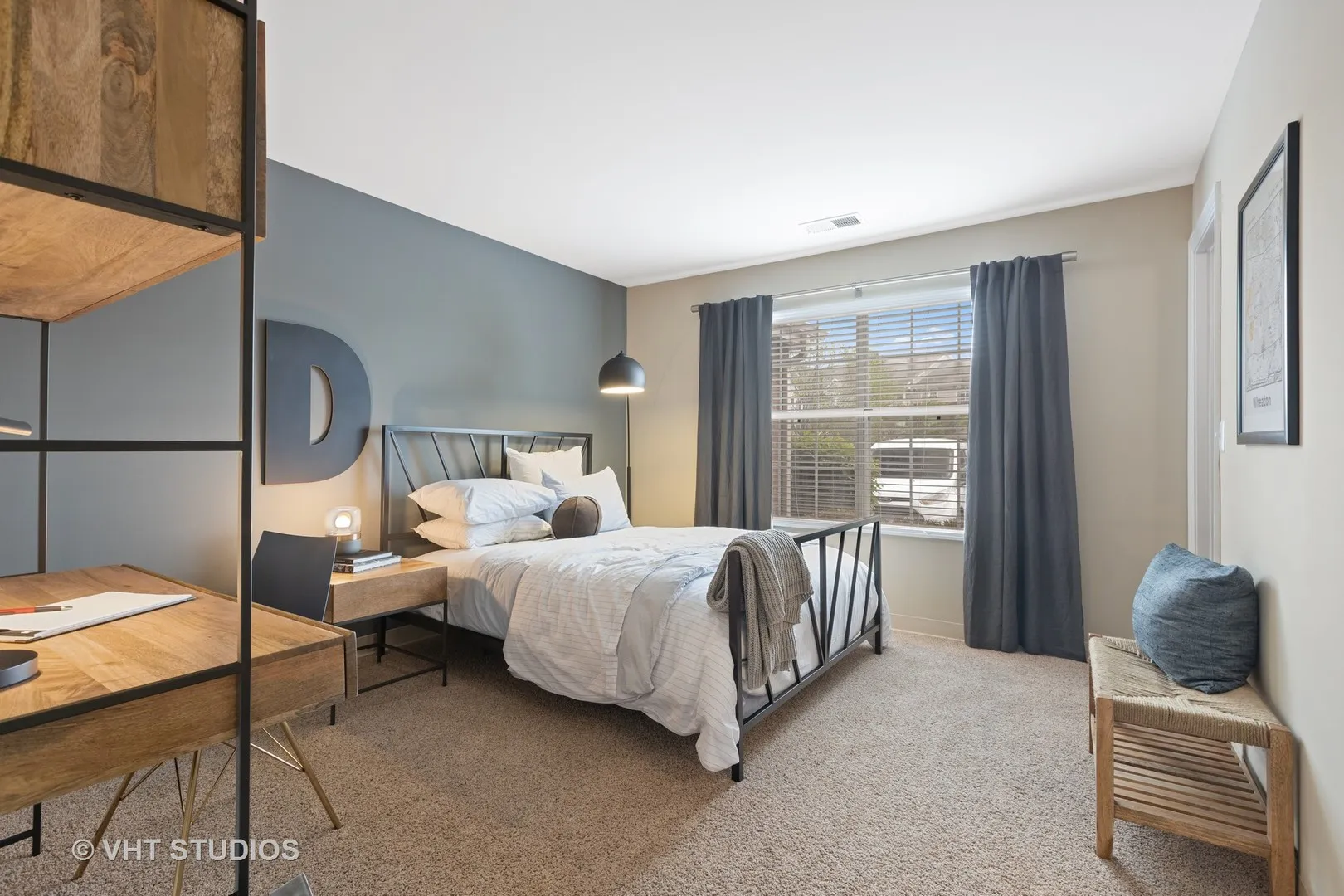 105 Kensington Cir, ,  60189, USA 60189-Wheaton-IL