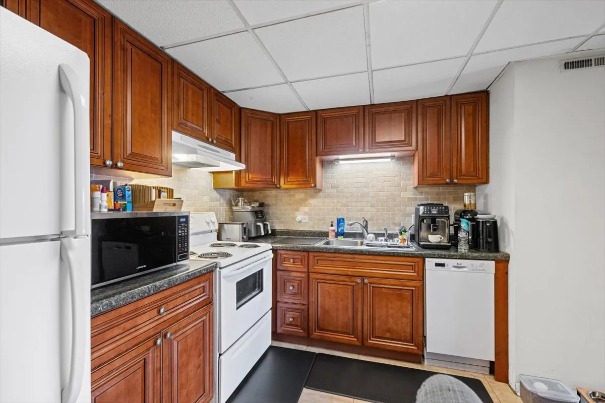 3223 W Parkway Dr, ,  60062, USA 60062-Northbrook-IL