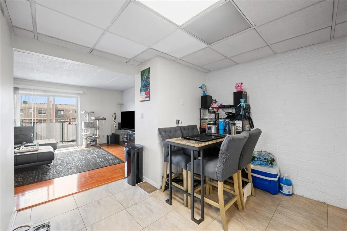 3223 W Parkway Dr, ,  60062, USA 60062-Northbrook-IL
