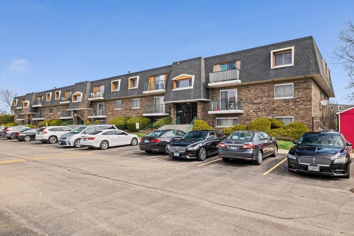 3223 W Parkway Dr, ,  60062, USA 60062-Northbrook-IL