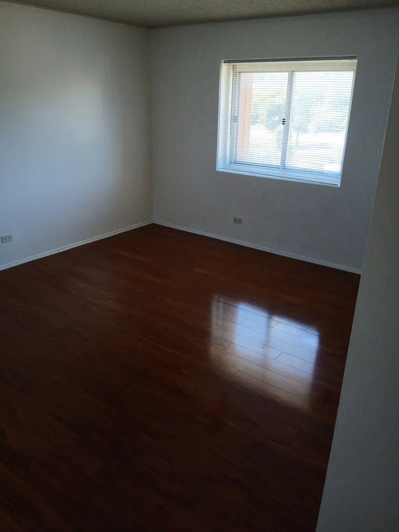 3223 W Parkway Dr, ,  60062, USA 60062-Northbrook-IL