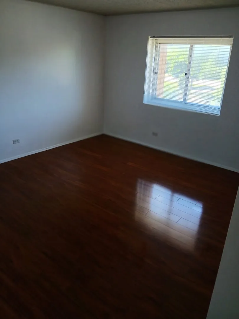 3223 W Parkway Dr, ,  60062, USA 60062-Northbrook-IL