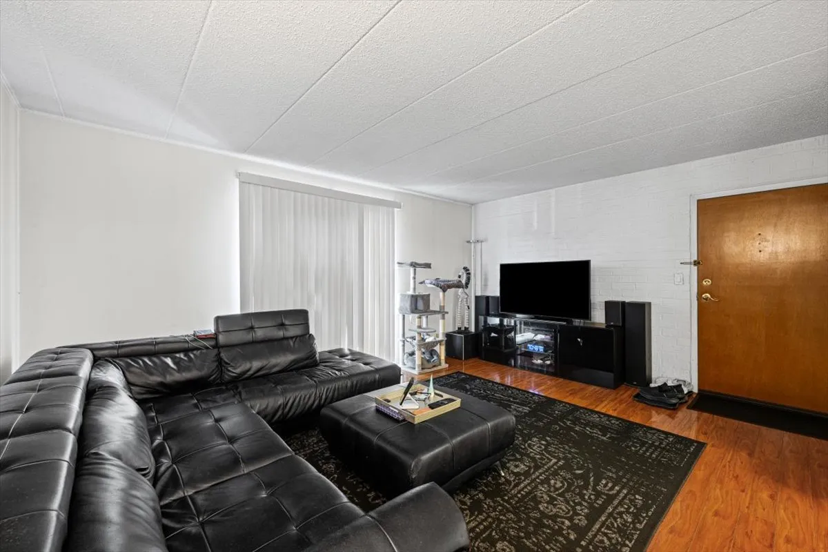 3223 W Parkway Dr, ,  60062, USA 60062-Northbrook-IL