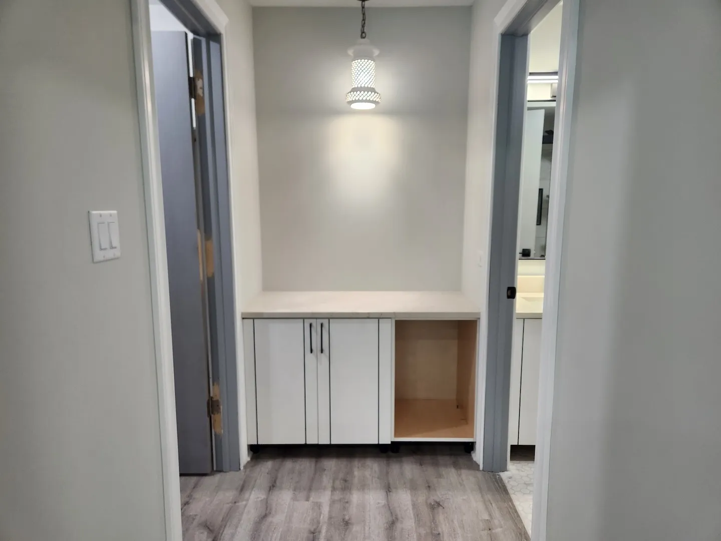9242 Gross Point Rd, , 60077, USA 60077-Skokie-IL