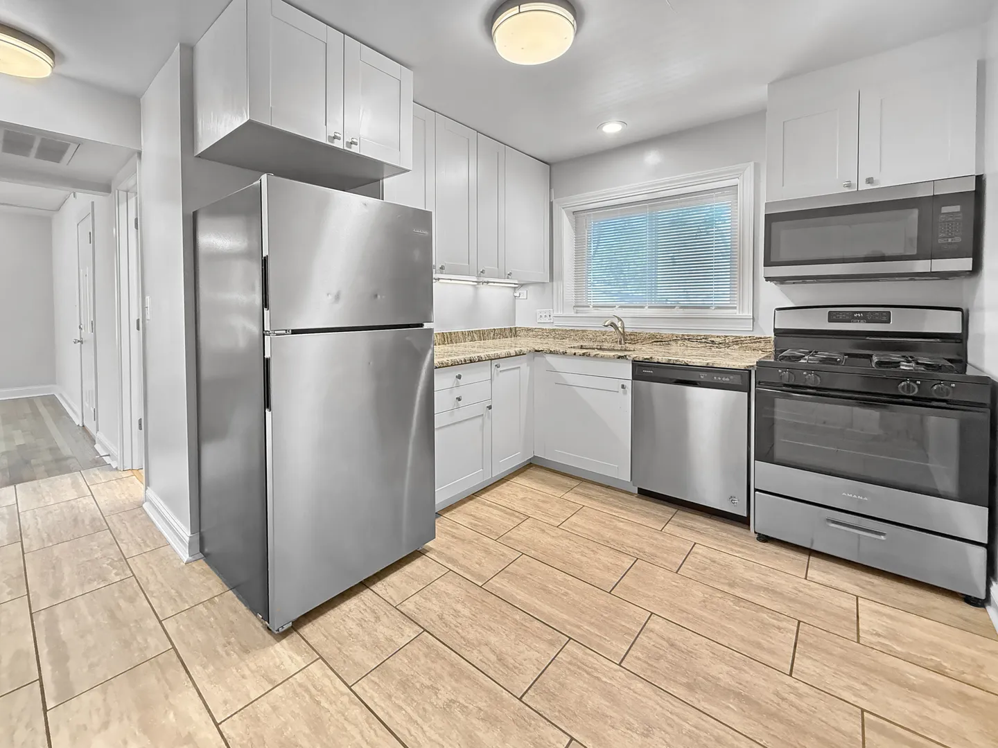 4850 Wright Terrace, ,  60077, USA 60077-Skokie-IL