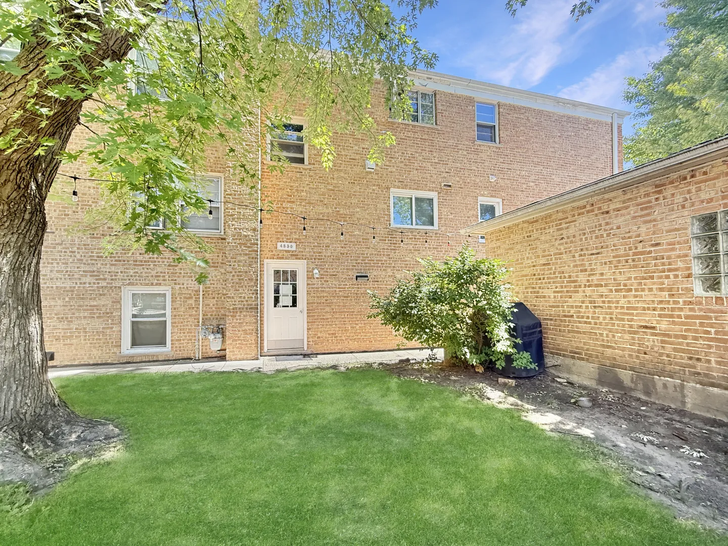 4850 Wright Terrace, ,  60077, USA 60077-Skokie-IL